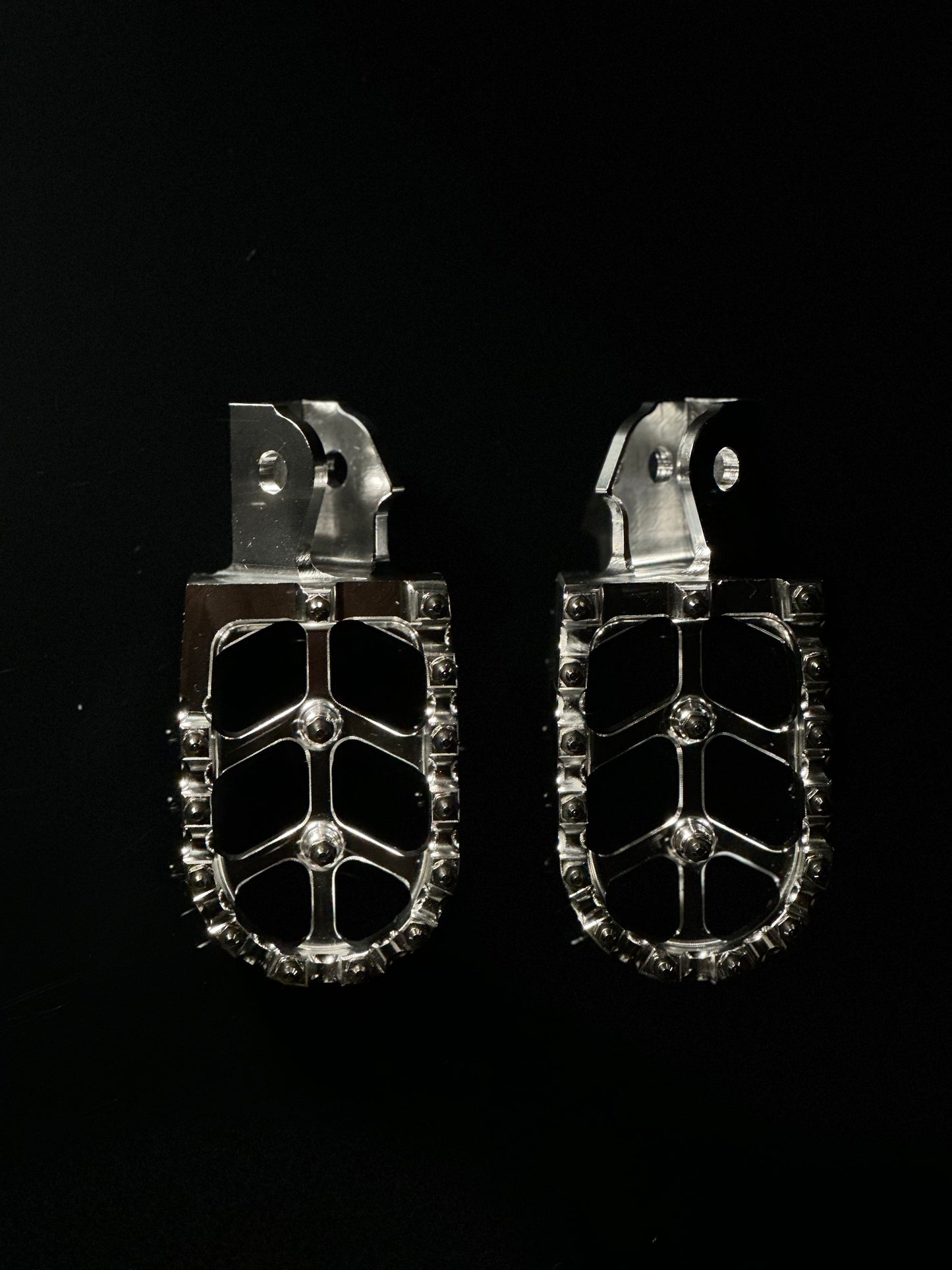 Upgraded Chrome Pegs